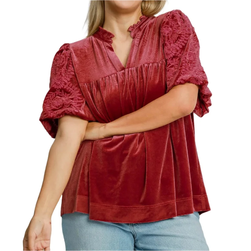 Umgee USA Women's Velvet Floral Bubble Sleeve Shirt Elastic - Sided Chelsea Look  